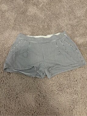 J. Crew Seersucker Blue & White Striped Pleated Shorts Size 2 #48972